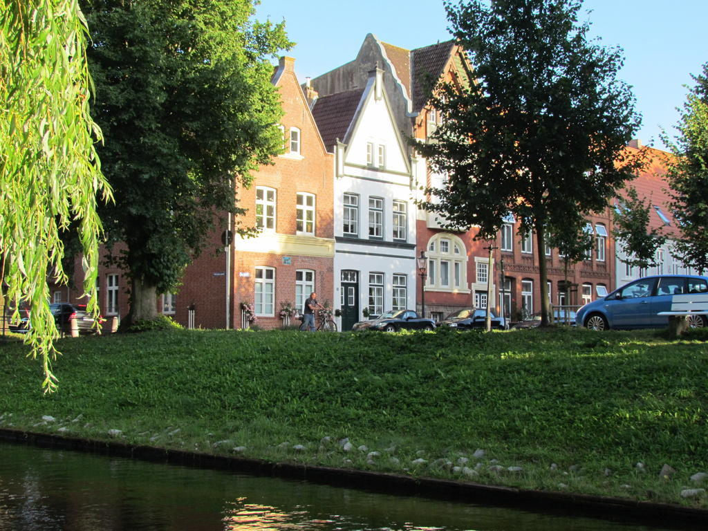 Apartments Im Froschhaus Mit Fruehstueckskuechen 腓特烈 外观 照片